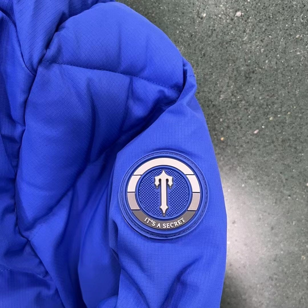 Doudoune à capuche Trapstar avec impression de lettres verticales