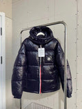 Doudoune à capuche brillante noire Moncler