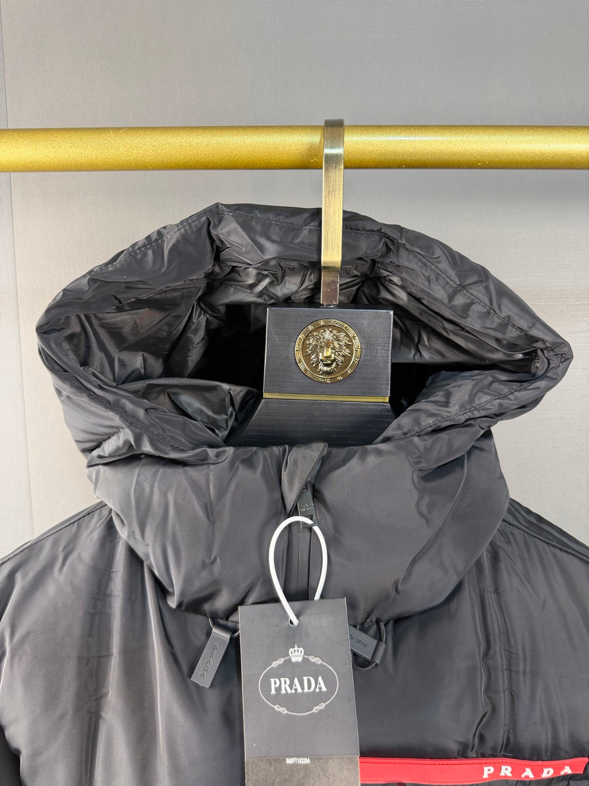 Doudoune courte à capuche en Re-Nylon Linea Rossa