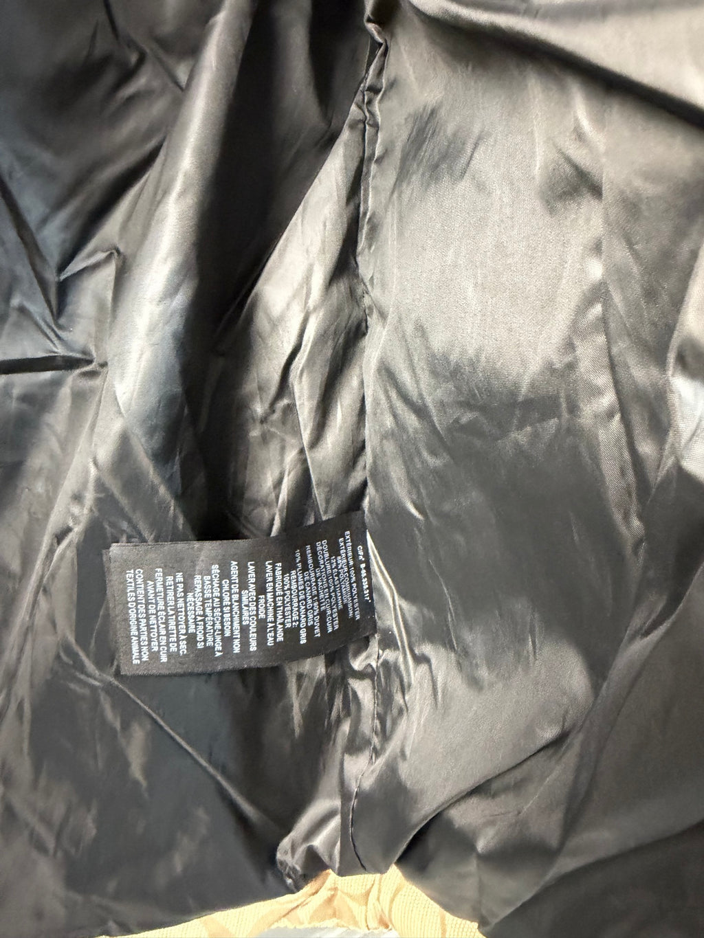 : Gilet en duvet à col montant, à motif C monogram et bicolore