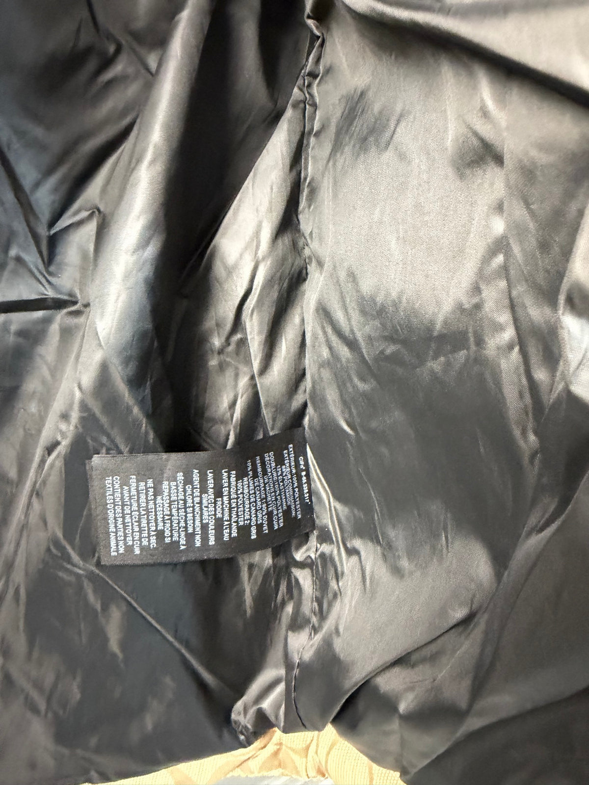 : Gilet en duvet à col montant, à motif C monogram et bicolore