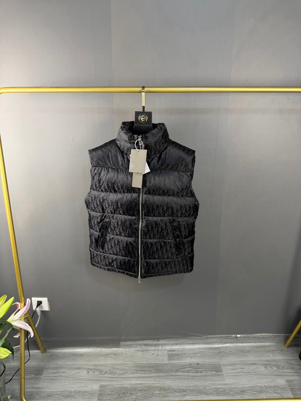 Gilet en duvet à col montant à motif Oblique monogram DIOR