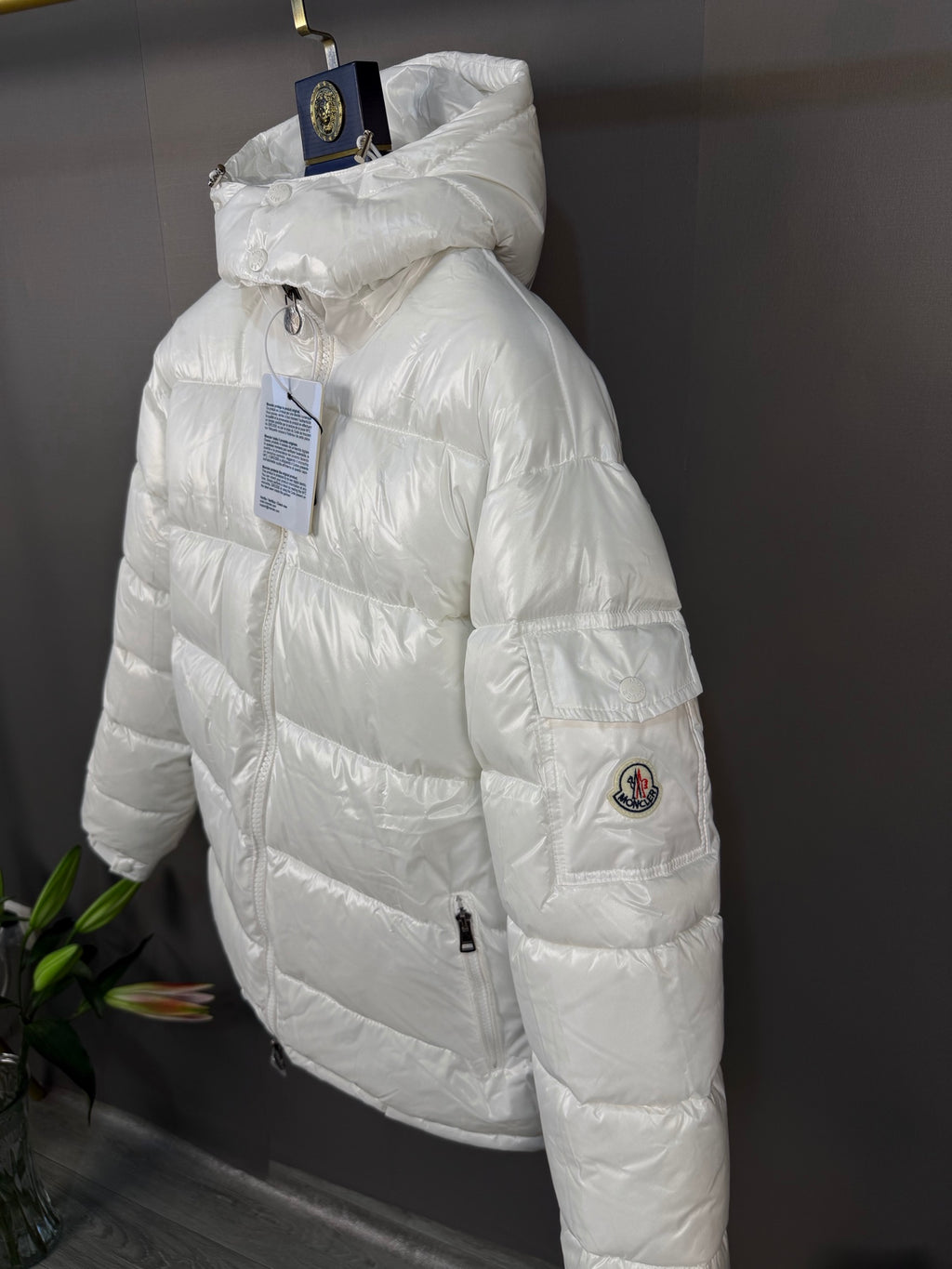 Marque et modèle：Doudoune courte à capuche brillante Moncler