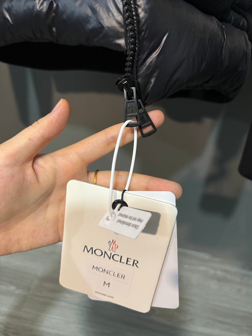 Blouson matelassé à col droit et manches en tricot Moncler**
