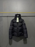 Blouson matelassé à capuche Black Label Canada Goose, coupe courte**