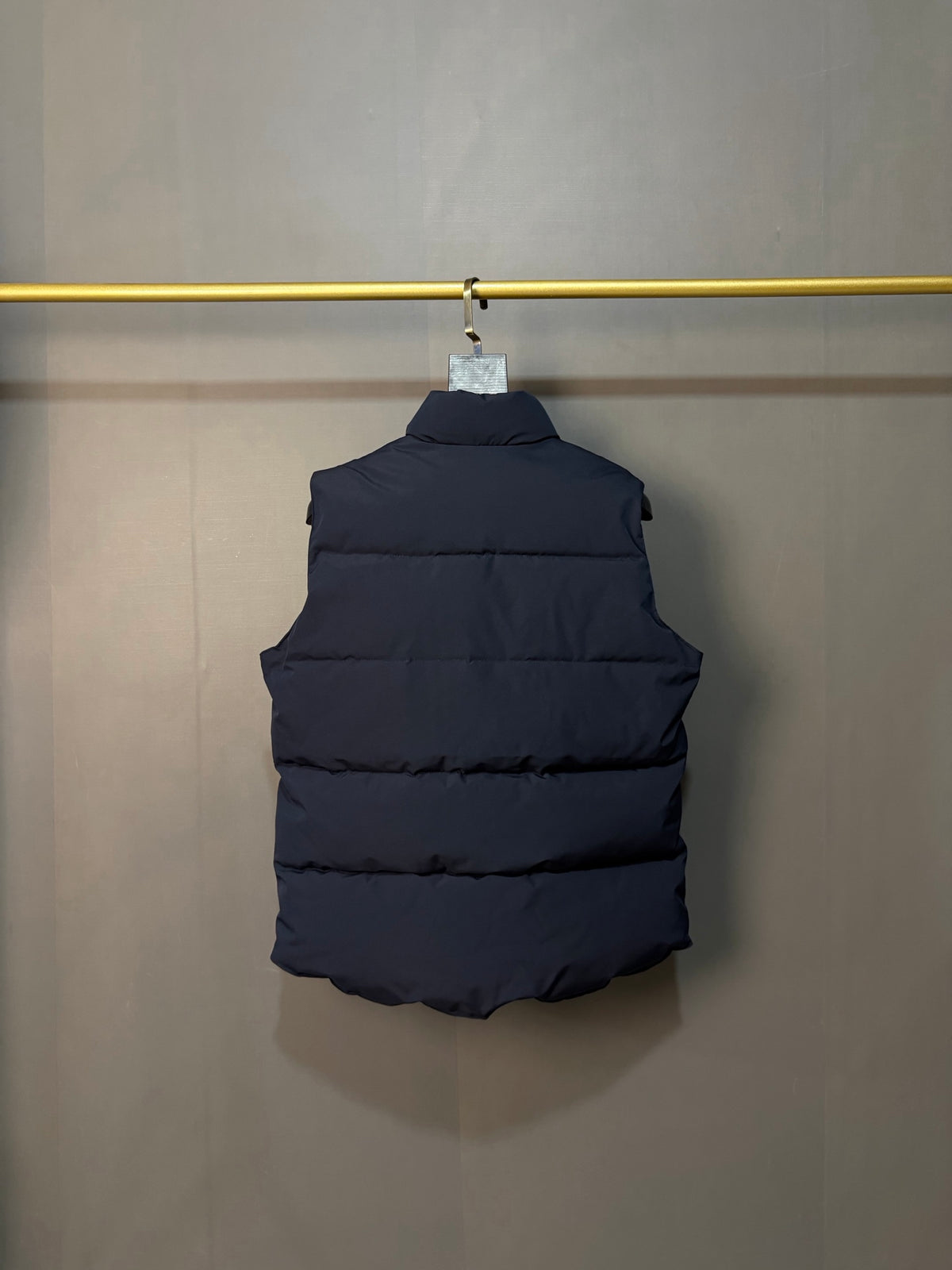 Gilet matelassé à col droit Black Label Canada Goose