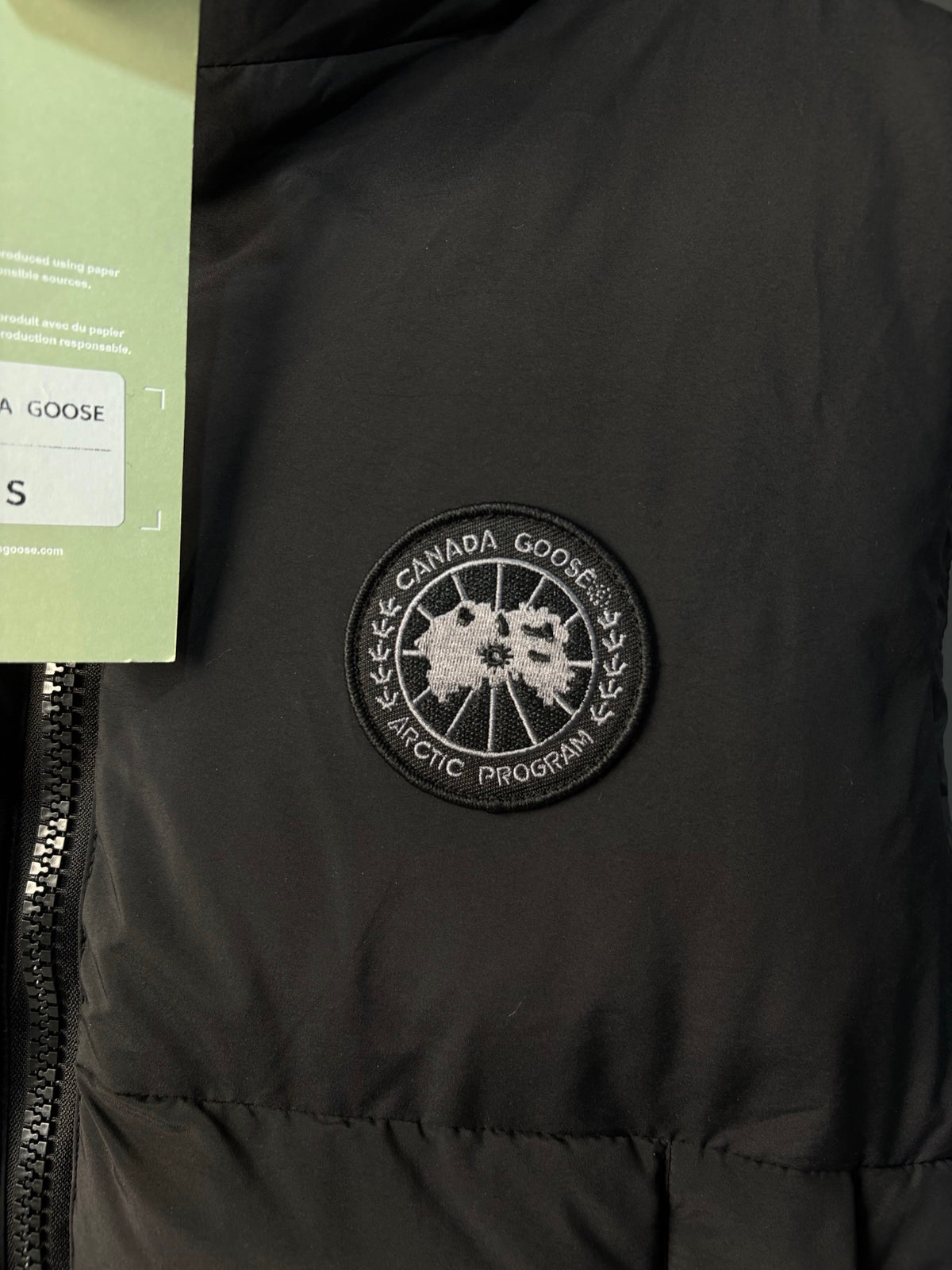 Gilet matelassé zippé à col droit Black Label Canada Goose**