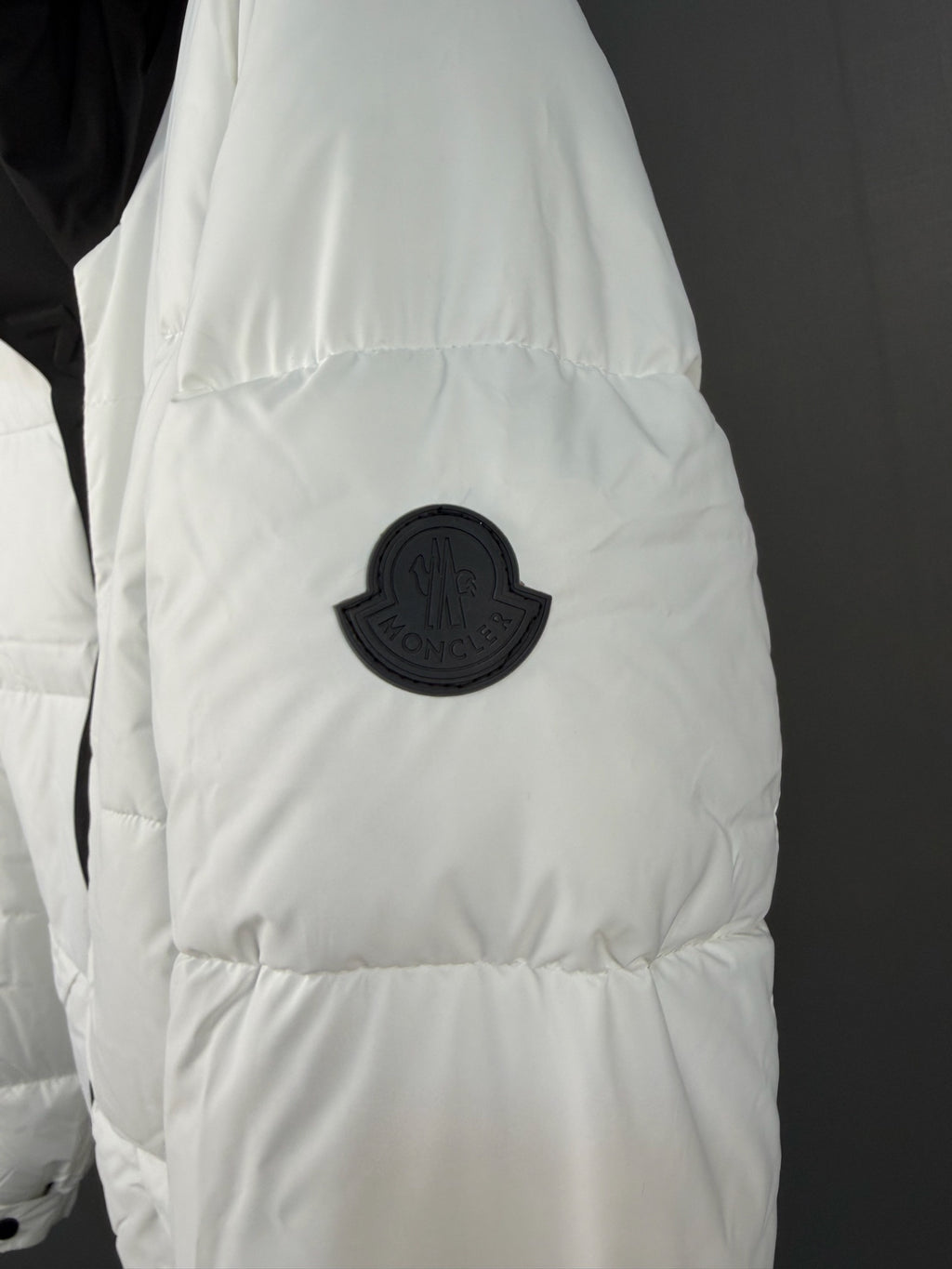 Moncler Doudoune (Noir / Blanc / Gris)