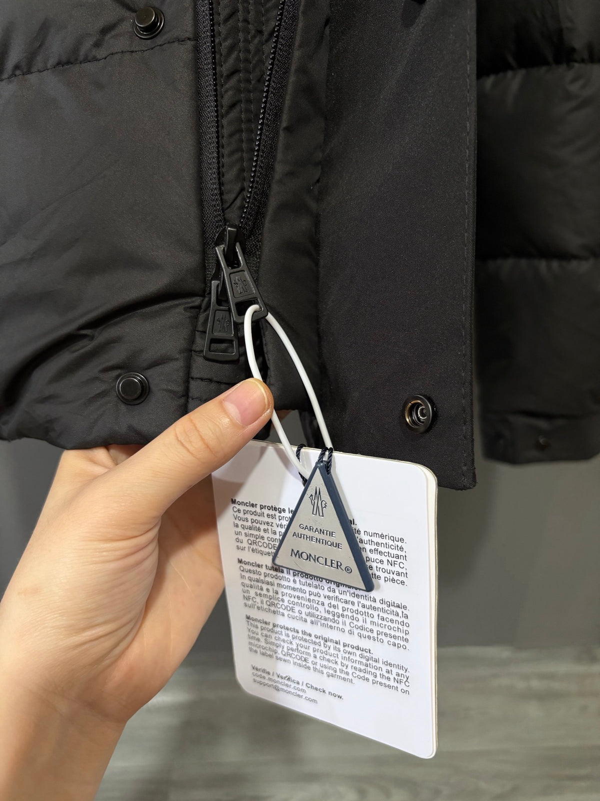 Moncler Doudoune (Noir / Blanc / Gris)