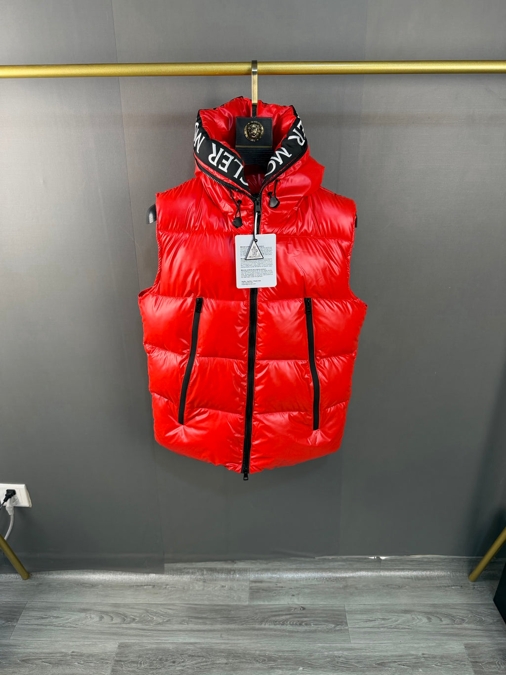 Moncler Doudoune sans manches (Rouge / Noir)