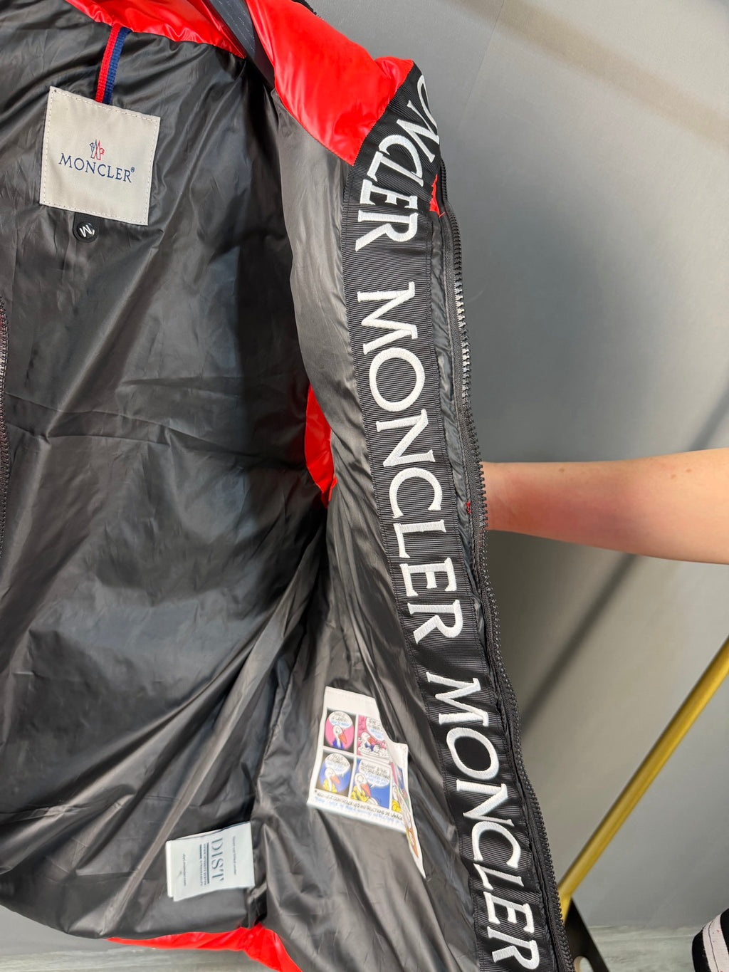 Moncler Doudoune sans manches (Rouge / Noir)