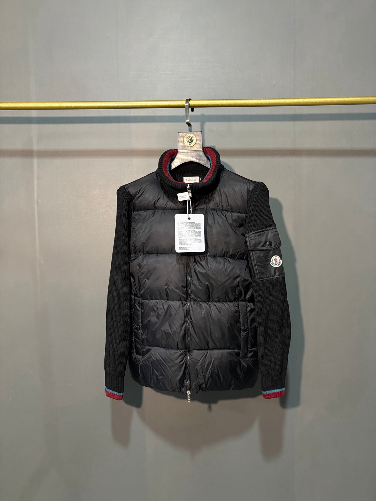 Moncler Veste hybride en duvet (Noir / Bleu)