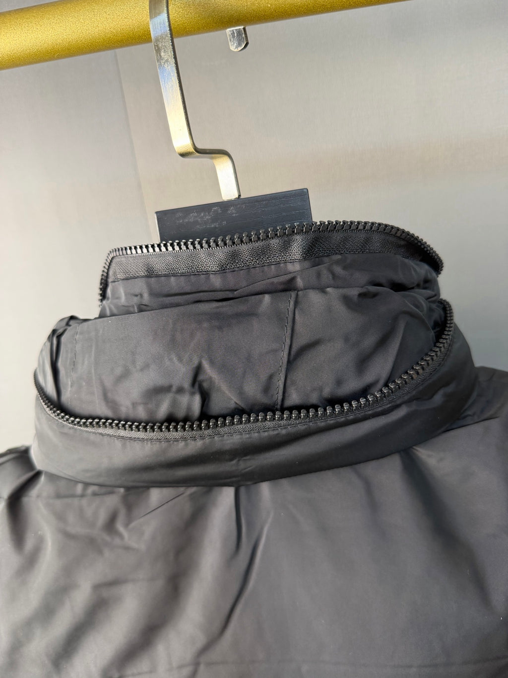 Moncler Doudoune sans manches (Noir / Blanc)