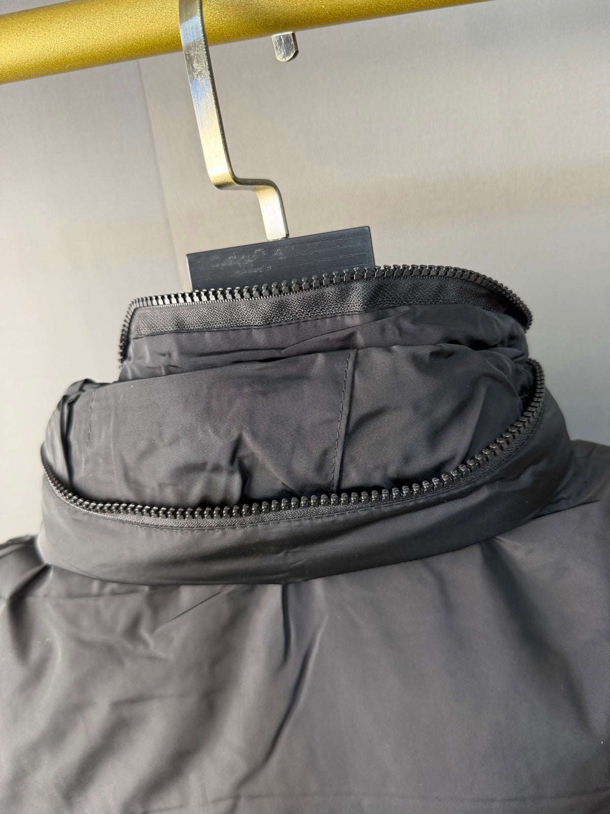 Moncler Doudoune sans manches (Noir / Blanc)