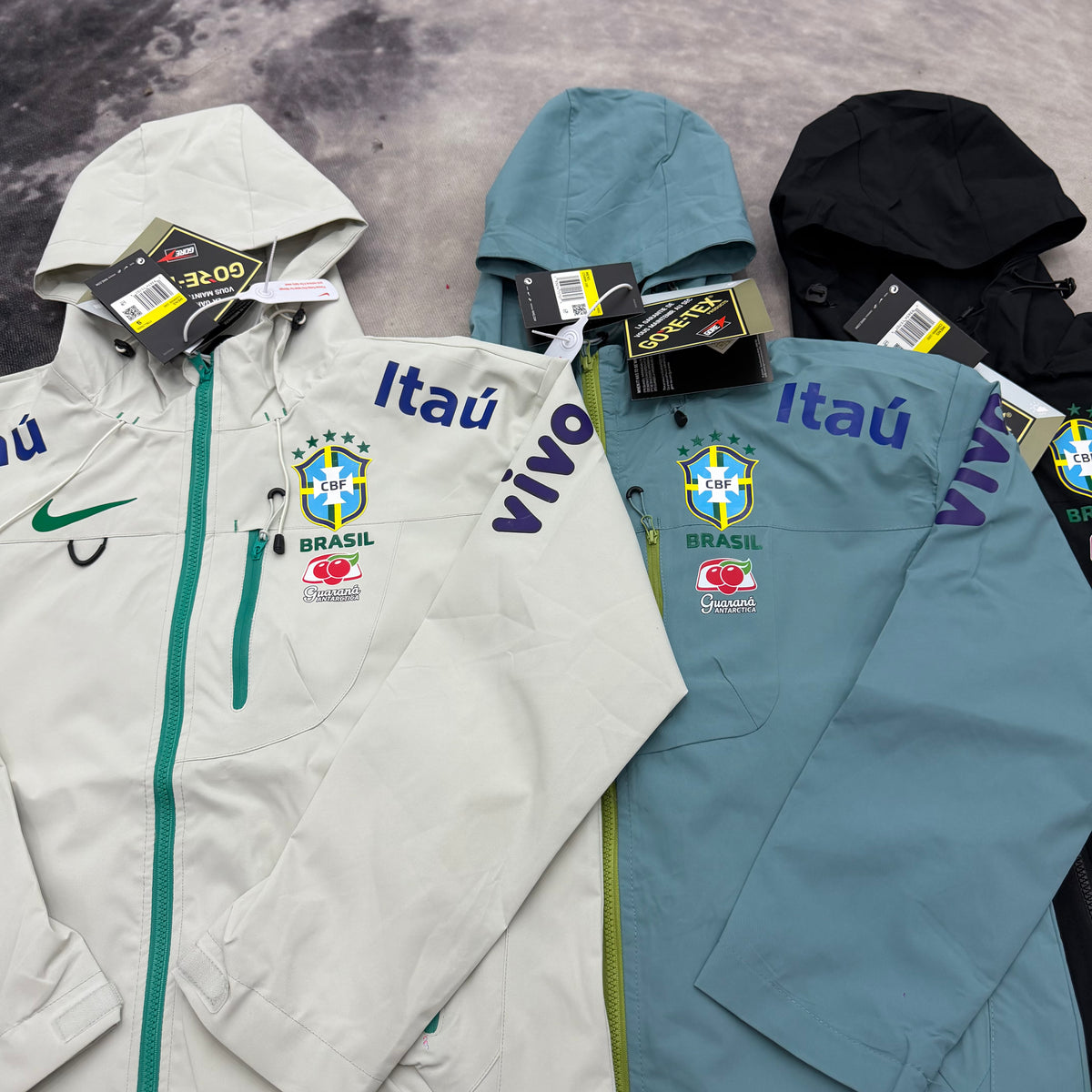 Veste coupe-vent Brésil Nike Tech Fleece Edition Limitée